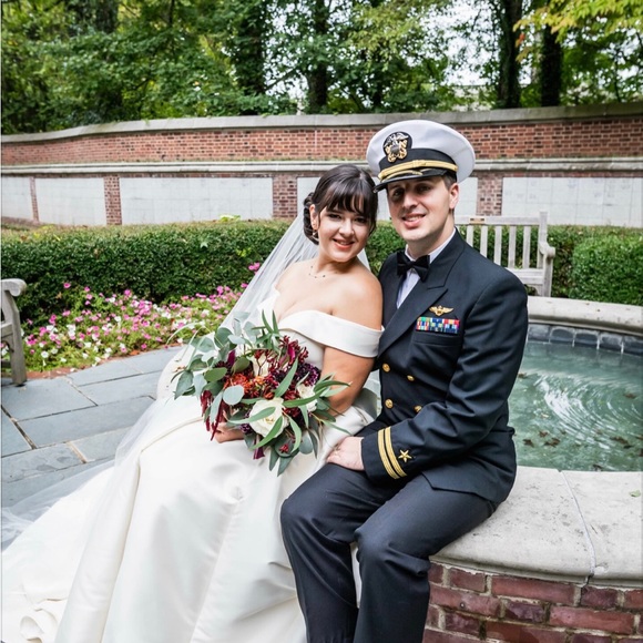 Essense of Australia D3232 wedding dress - Picture 6 of 10